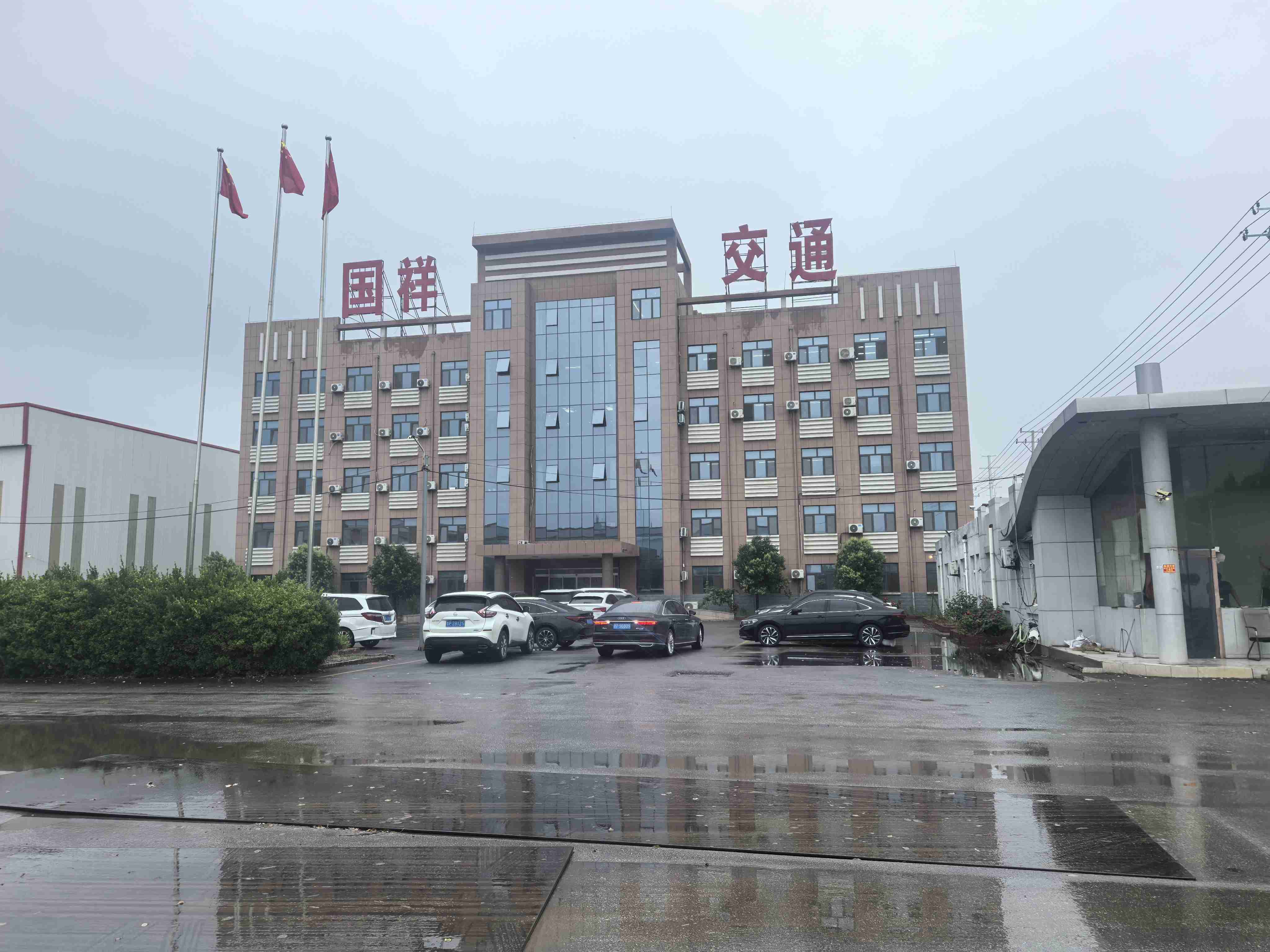 阜阳市热镀锌波形护栏浸塑波形护栏 - 价格